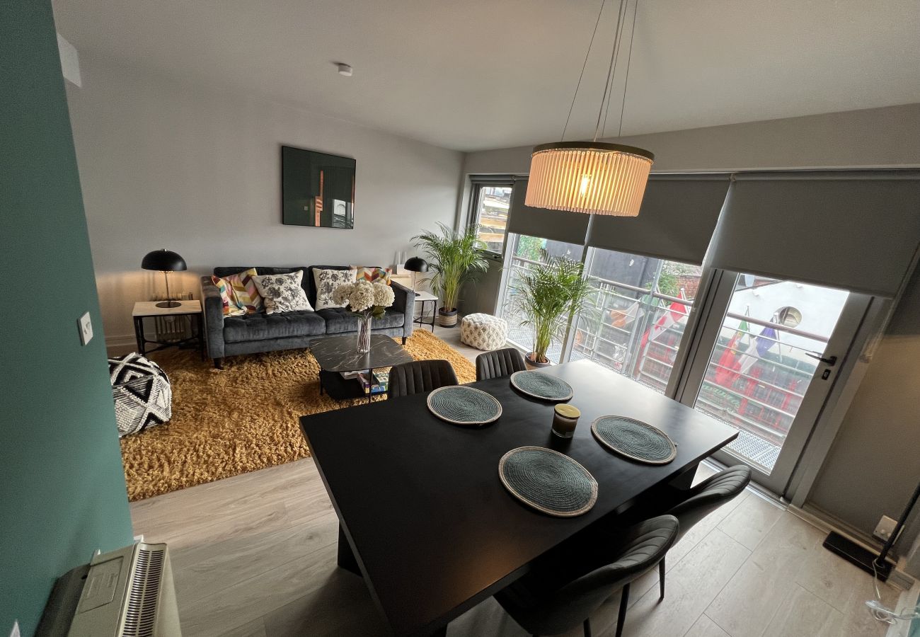 Apartment in Dublin - Splendid Temple Bar Apartment Sleeps 6 