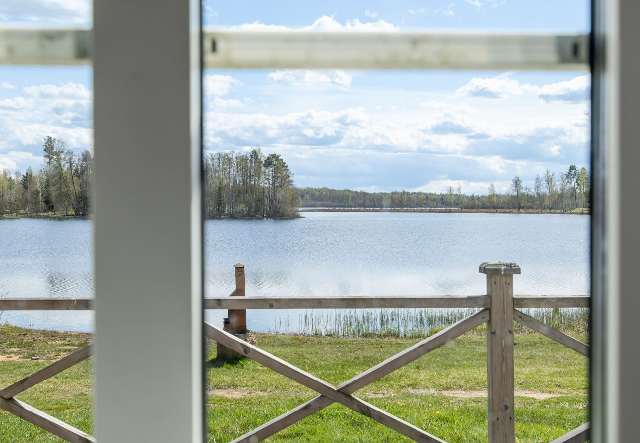 House in Hamneda - Cottage with a view of Hängasjön | SE06014