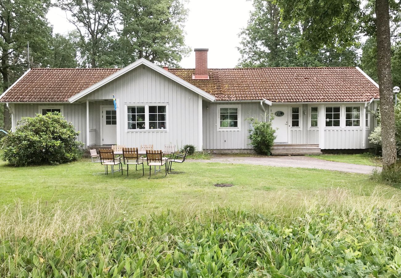 House in Bolmsö - Holiday house with lake view of Bolmen | SE06030