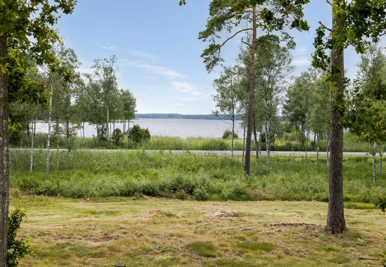 House in Ljungby - Holiday house in Hölminge with panoramic views of Lake Bolmen | SE06024