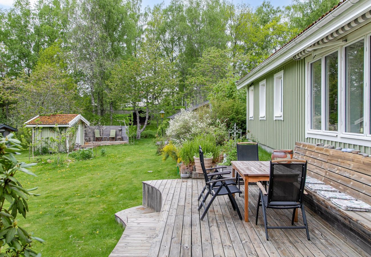 House in Tranås - Lovely house in Tranås with a wonderful location by the lake Loren | SE10012