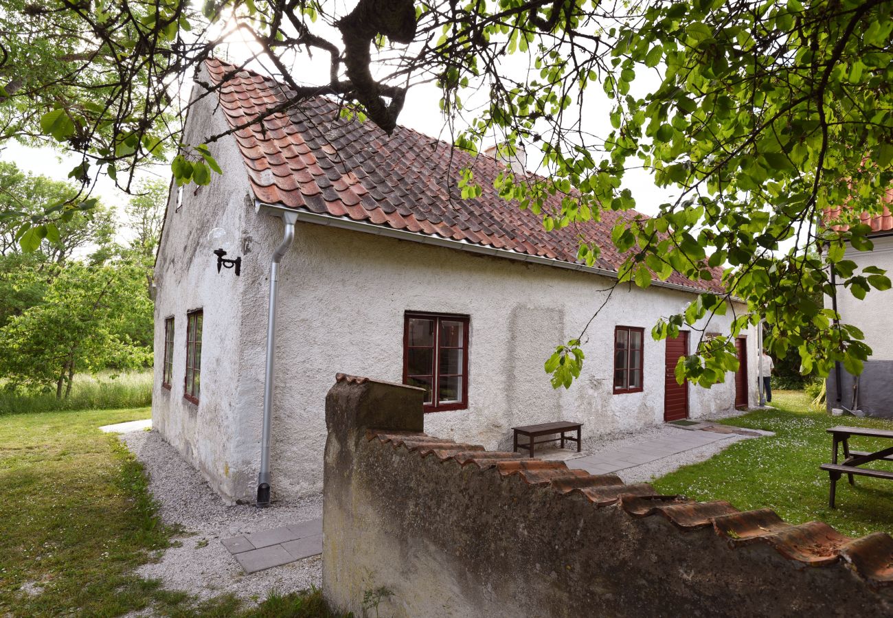 House in Slite - Cozy and modern wing in Boge on Gotland's east coast | SE12011