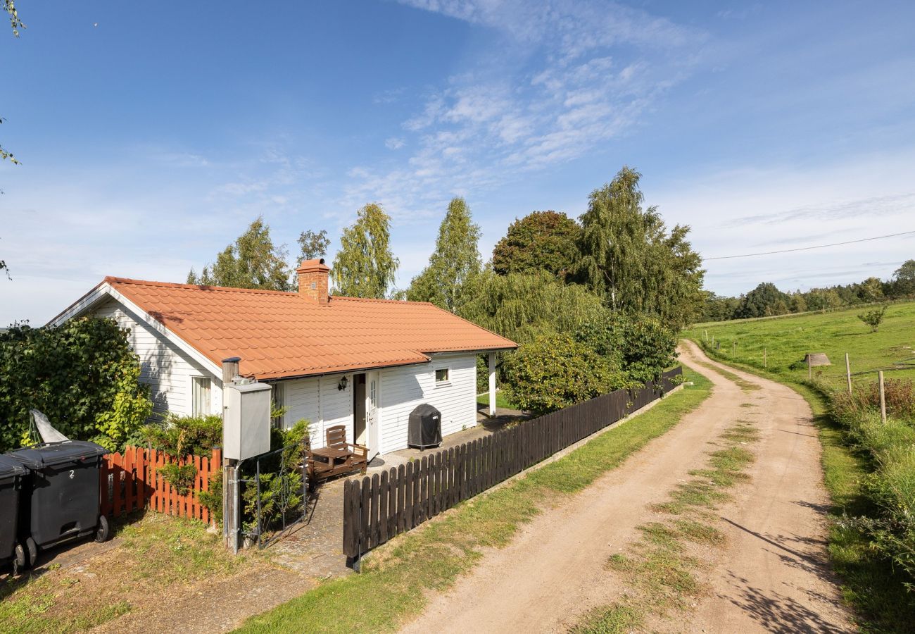 House in Vimmerby - Cottage with its own sandy beach near VimmerbyI SE05018