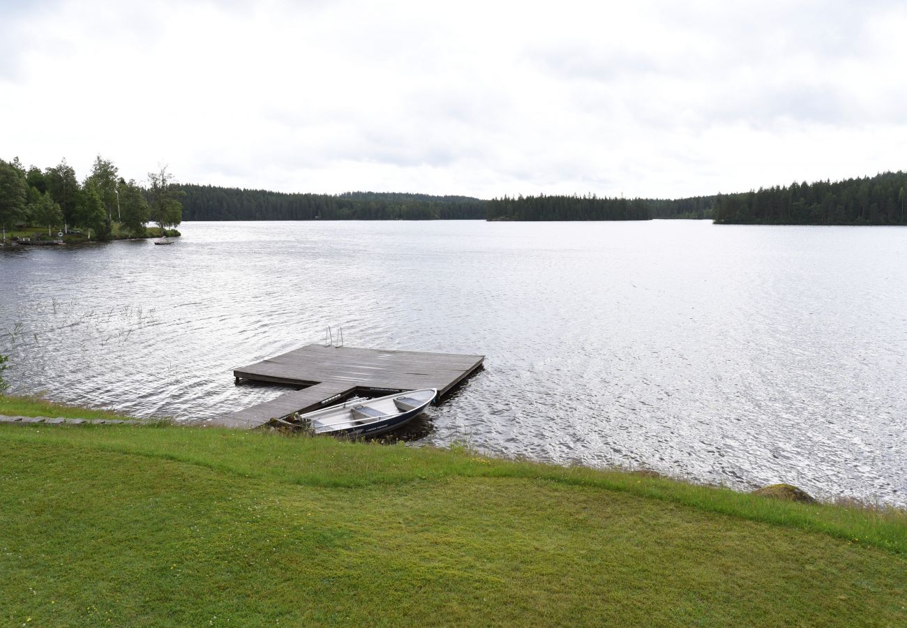 House in Arvika - Cozy holiday home with its own jetty and panoramic views of Norra Örsjön