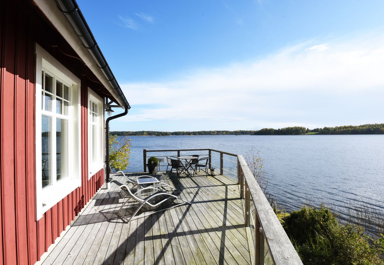 House in Köpmannebro - Unique house in Köpmannebro with fantastic lake plot | SE17008