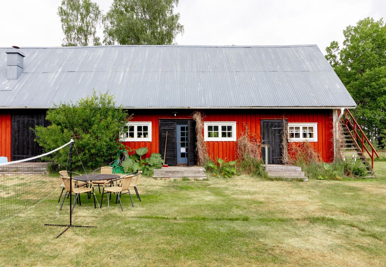 House in Bor -  Charming holiday house with unique garden outside Värnamo | SE07039