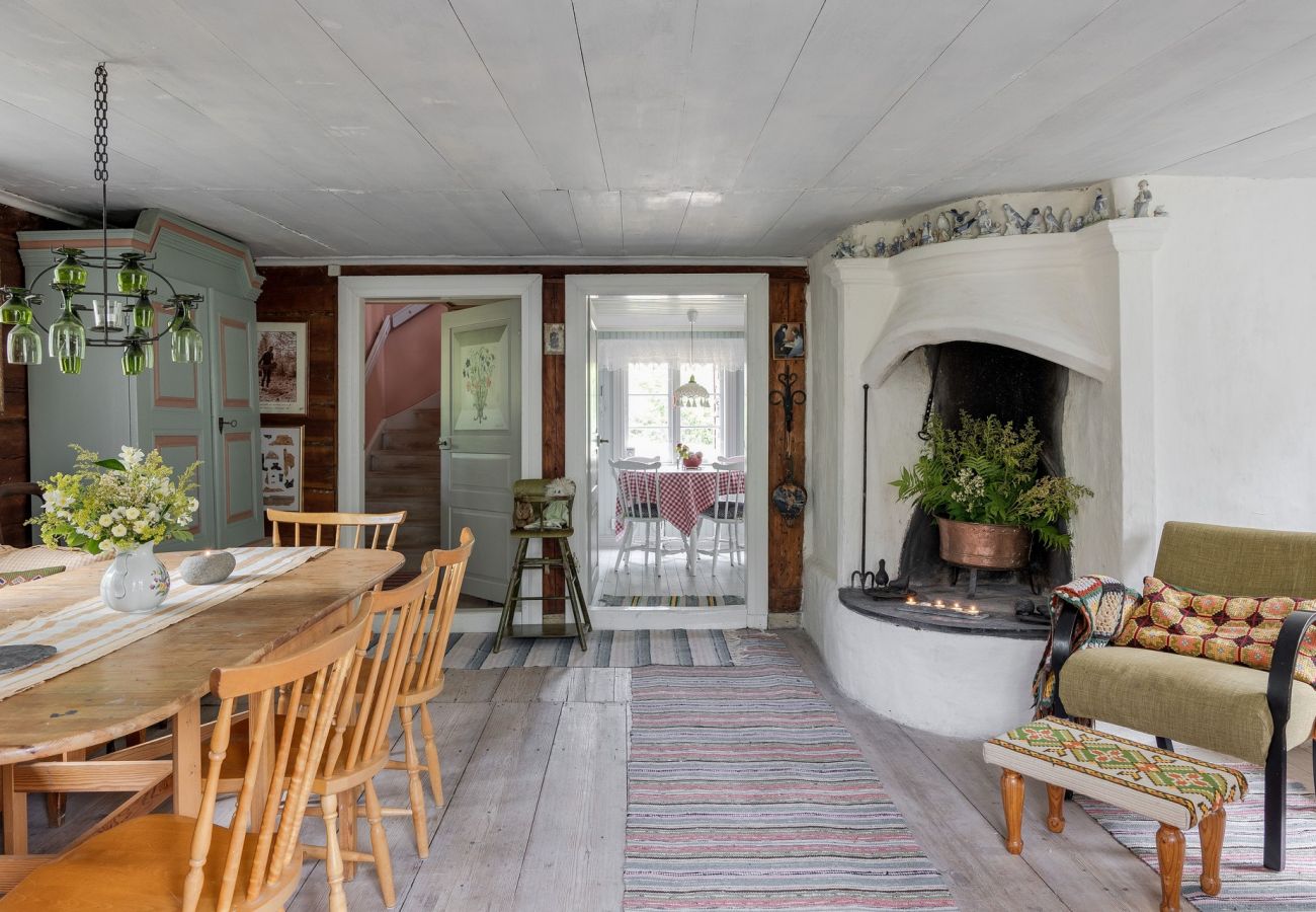 House in Bor -  Charming holiday house with unique garden outside Värnamo | SE07039