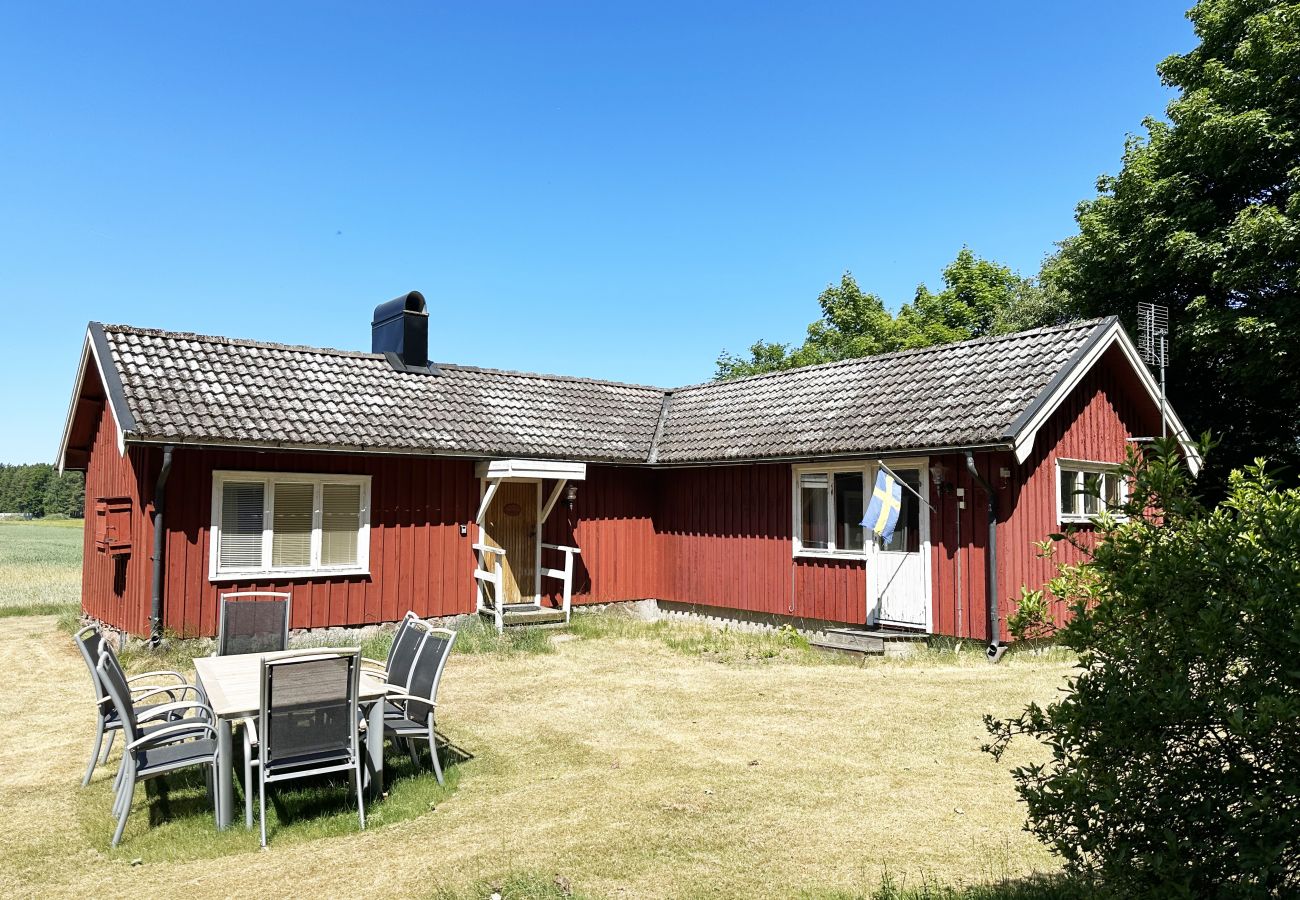 House in Mellerud - Cottage on the Dalboslätten near Lake Vänern |SE17011