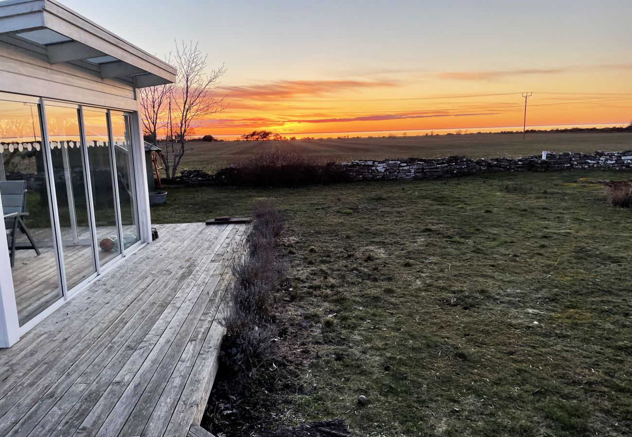 House in Mörbylånga - Pleasant cottage on Öland with a panoramic view of Kalmarsund | SE04023