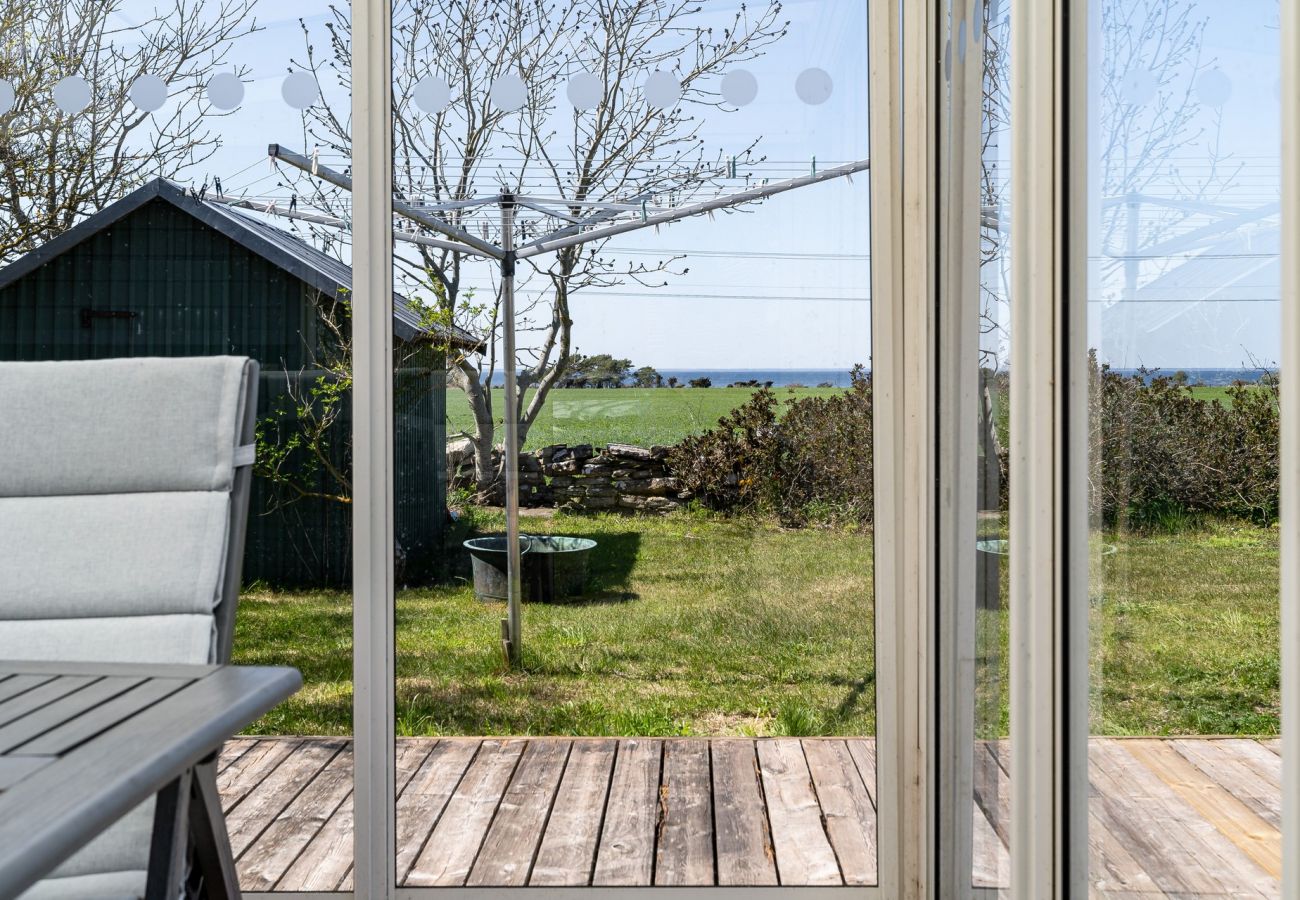 House in Mörbylånga - Pleasant cottage on Öland with a panoramic view of Kalmarsund | SE04023