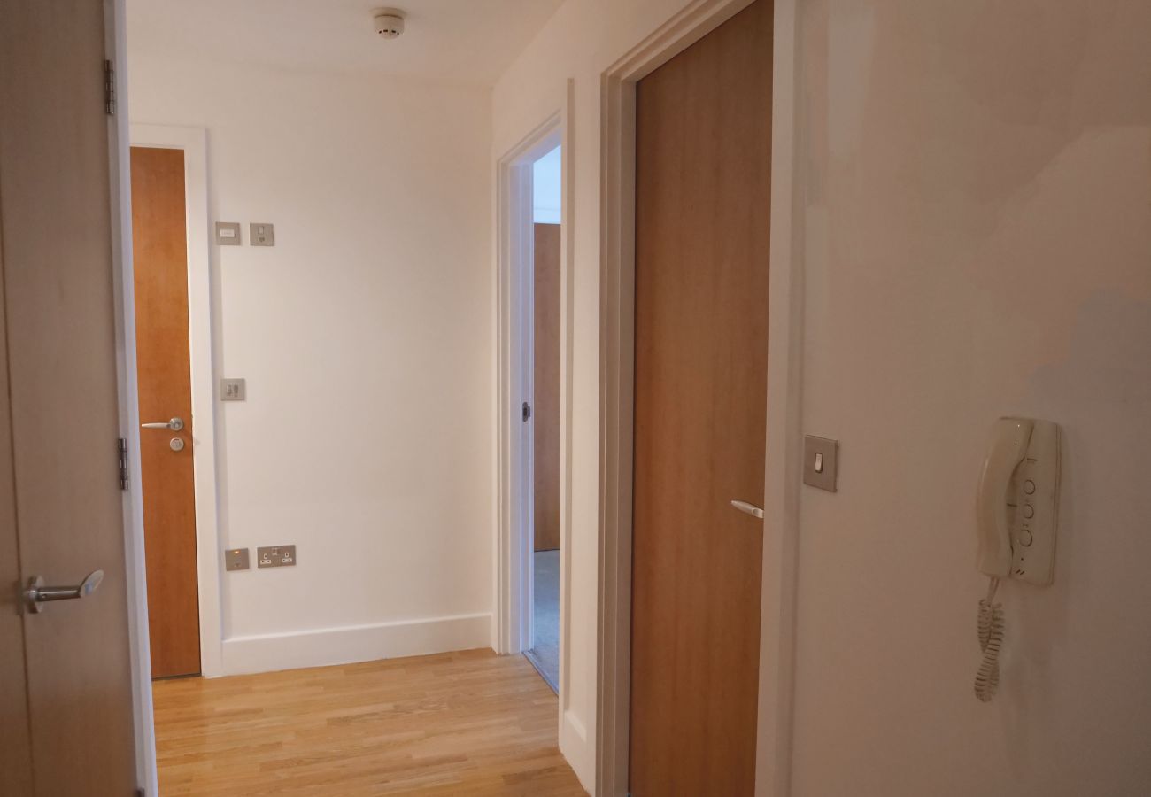 Apartment in Birmingham - ★ Arcadian Centre - Deluxe 2 Bed - Balcony 