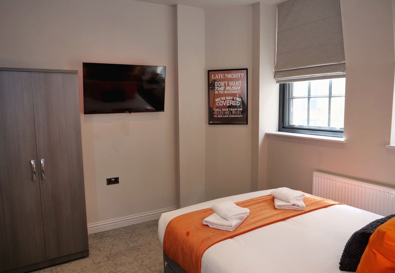 Apartment in Birmingham - ★ Silver Forge - Lux 2 Bed - 2x En Suite - Siena Suite - City Centre