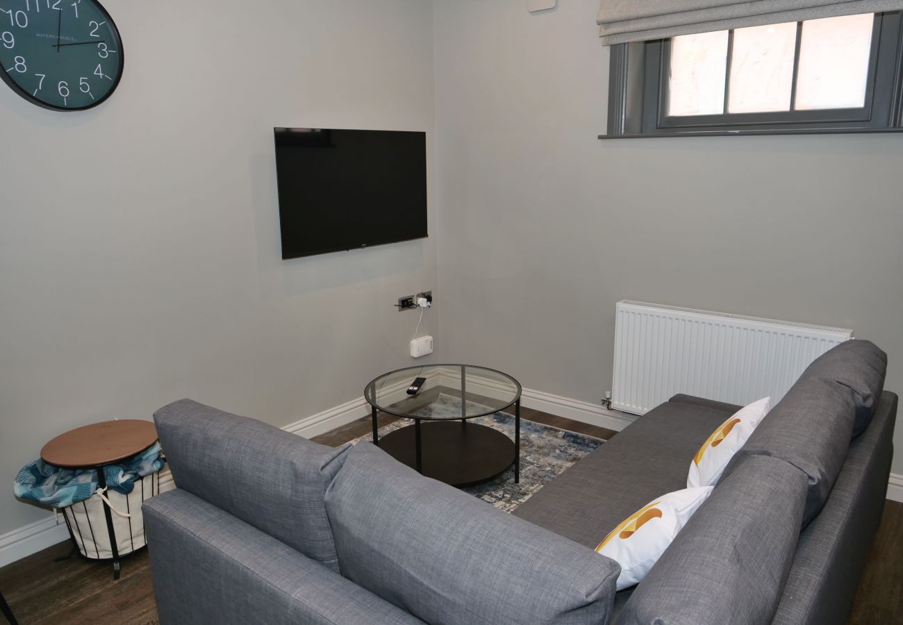 Apartment in Birmingham - ★ Silver Forge - Luxury One Bed with Office - Sofa Bed