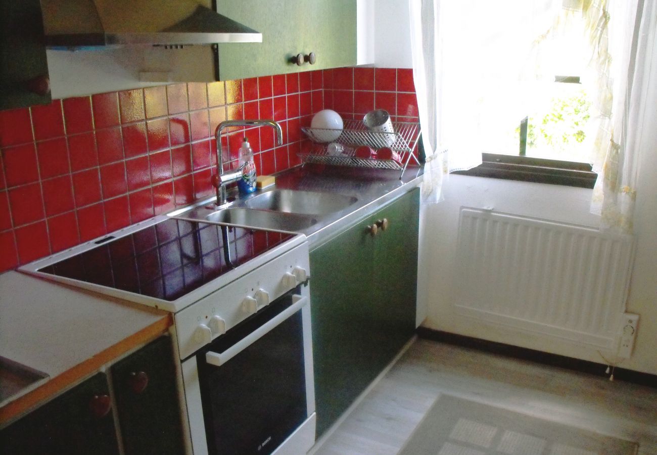 House in Örebro - Holiday house in Grythem, Örebro, within walking distance to lake | SE11018