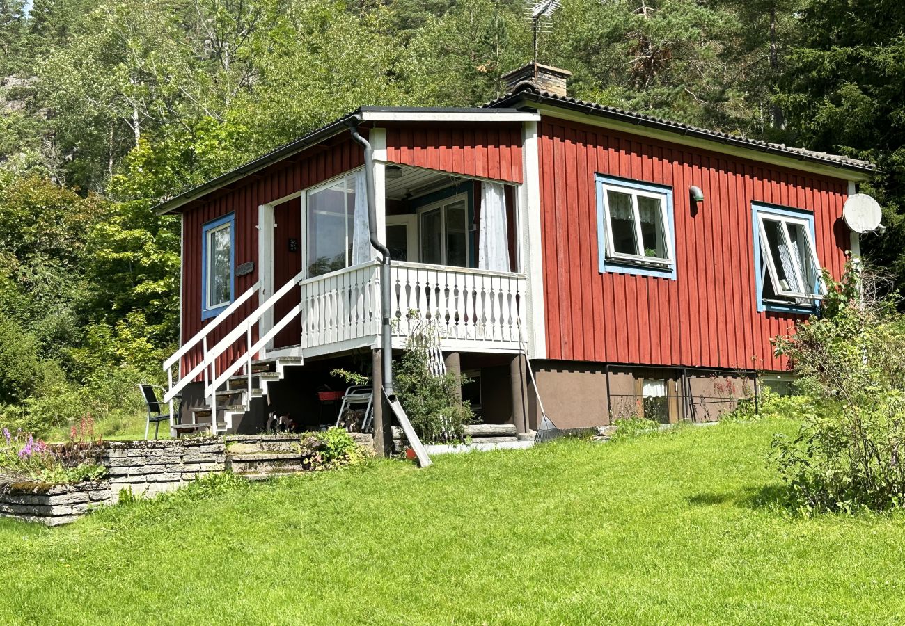 House in Högsäter - Cozy cottage by Kroppefjäll in Högsäter | SE17012