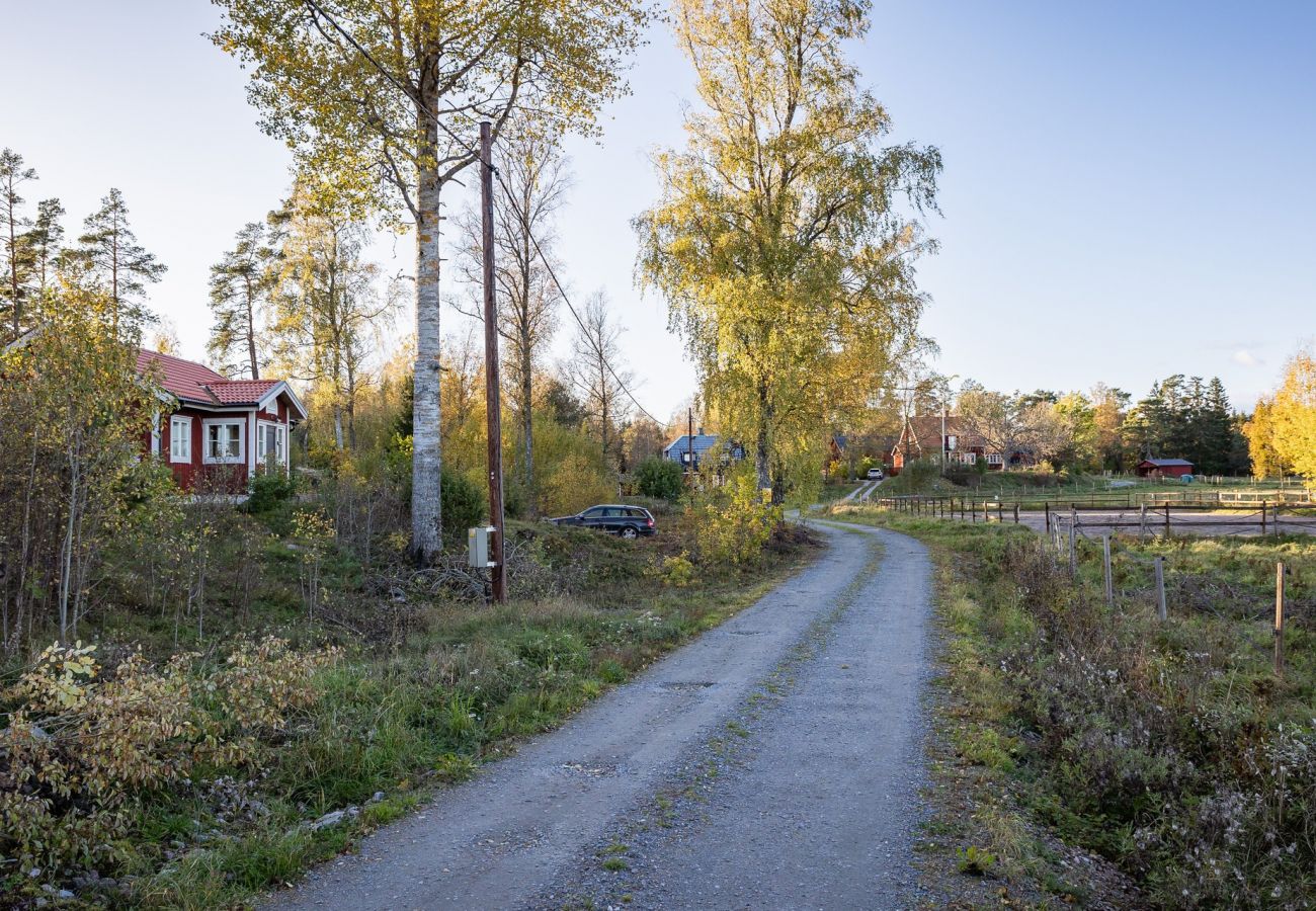 House in Rånäs - Cozy house with nature as a neighbour, Rånäs-Rimbo | SE13038