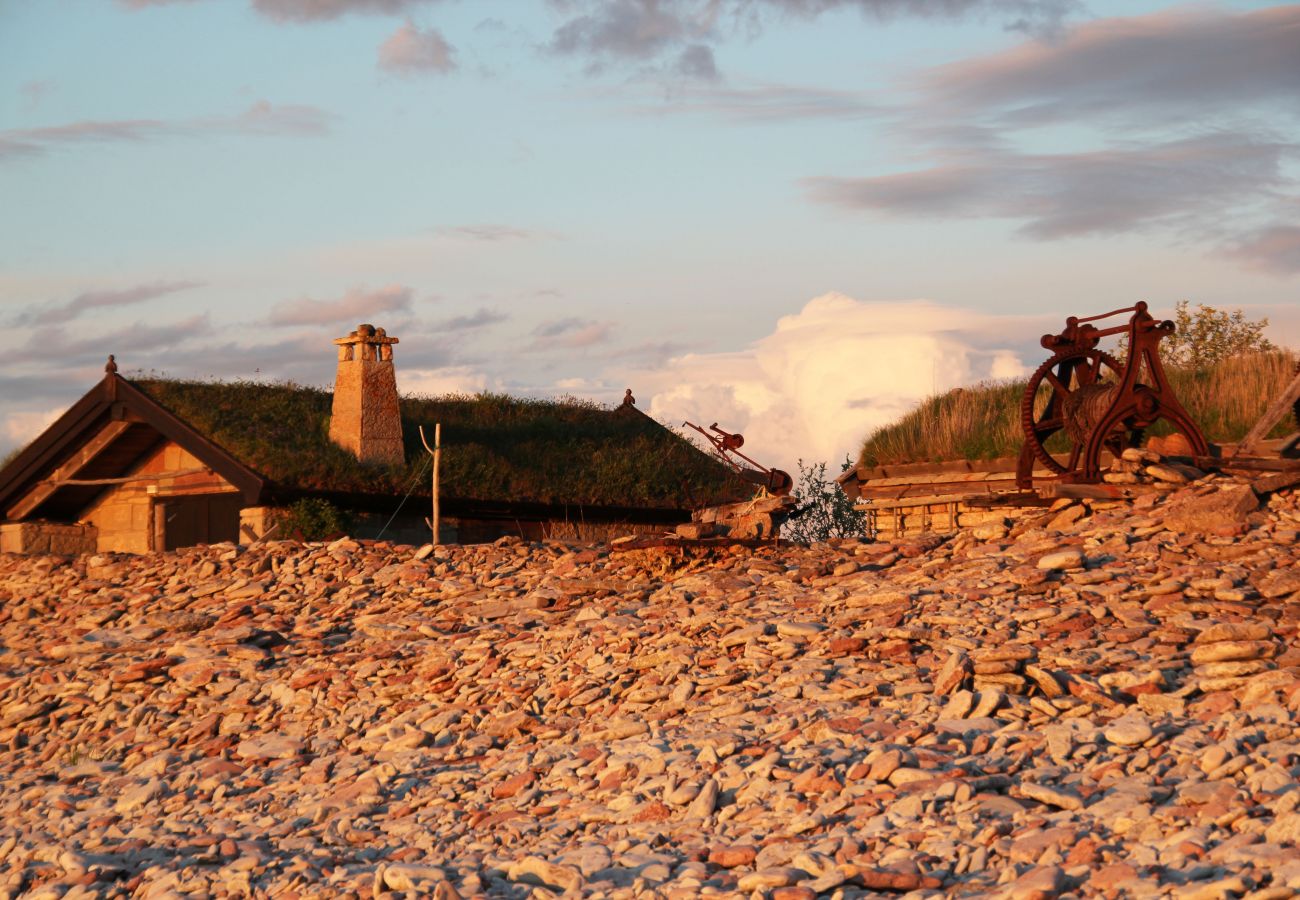 House in Löttorp - Cozy cottage overlooking the sea located at Sandvik | SE04042