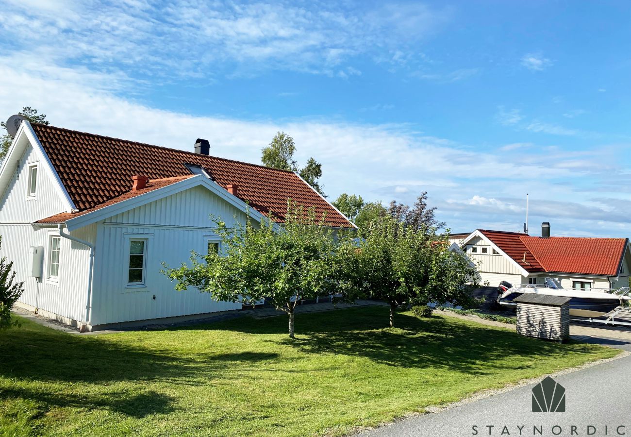 House in Fjällbacka - Modern and cozy cottage near beautiful Fjällbacka | SE09044